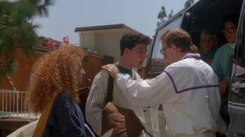 Screenshot 3 from Scenes from a Mall (Full Movie)