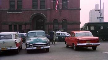Screenshot 2 from Serpico (Full Movie)