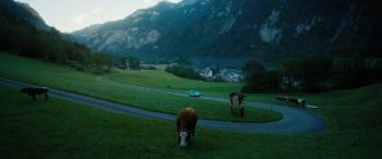 Screenshot 3 from Sew Torn (Full Movie)