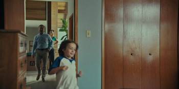 Screenshot 3 from Sharp Corner (Full Movie)