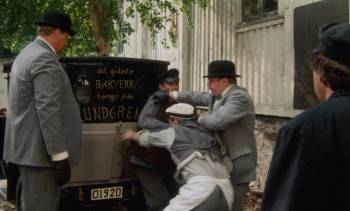 Screenshot 1 from Smugglarkungen (Full Movie)