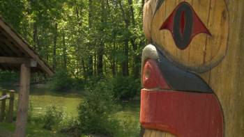Screenshot 2 from Snow White: A Deadly Summer (Full Movie)