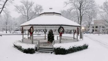 Screenshot 1 from Snowed in for Christmas (Full Movie)