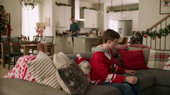 Screenshot 2 from Snowy with a Chance of Christmas (Full Movie)