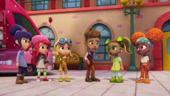 Screenshot 3 from Strawberry Shortcake's Spring Spectacular (Full Movie)