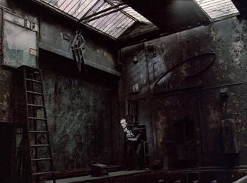 Screenshot 3 from Street of Crocodiles (Full Movie)