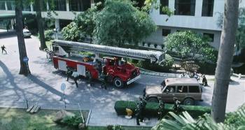 Screenshot 1 from Supercop 2 (Full Movie)