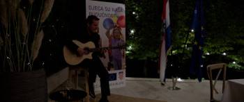 Screenshot 2 from Svemu dodje kraj (Full Movie)