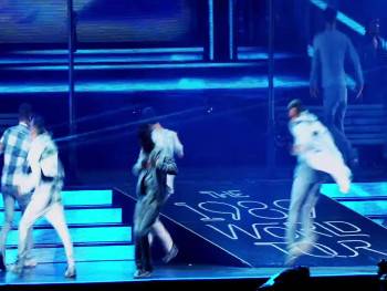 Screenshot 3 from Taylor Swift: The 1989 World Tour Live (Full Movie)