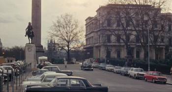 Screenshot 1 from That Riviera Touch (Full Movie)