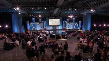 Screenshot 1 from The 49th Annual Daytime Emmy Awards (Full Movie)