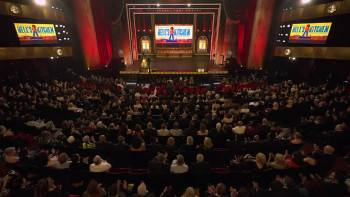 Screenshot 3 from The 77th Annual Tony Awards (Full Movie)
