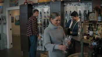 Screenshot 1 from The Ainsley McGregor Mysteries: A Case for the Winemaker (Full Movie)