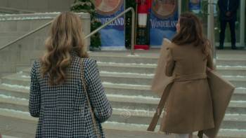 Screenshot 3 from The Art of Christmas (Full Movie)