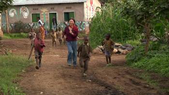 Screenshot 2 from The Barefoot Artist (Full Movie)