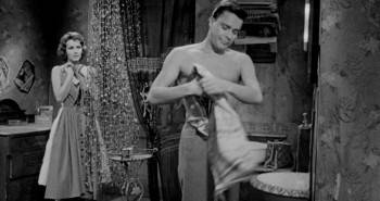 Screenshot 2 from The Bellboy and the Playgirls (Full Movie)