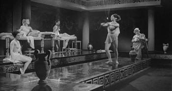 Screenshot 3 from The Bellboy and the Playgirls (Full Movie)