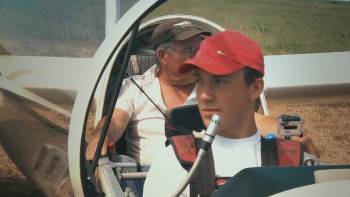 Screenshot 1 from The Birdman (Full Movie)