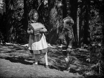 Screenshot 1 from The Blue Bird (Full Movie)