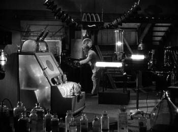 Screenshot 2 from The Boogie Man Will Get You (Full Movie)