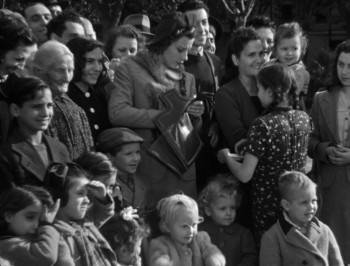 Screenshot 3 from The Children Are Watching Us (Full Movie)
