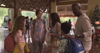 Screenshot 1 from The Christmas Chronicles: Part Two (Full Movie)