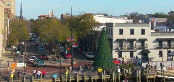 Screenshot 1 from The Christmas Spirit (Full Movie)