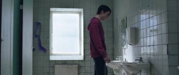 Screenshot 3 from The Circle (Full Movie)