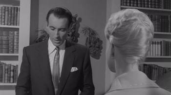 Screenshot 3 from The City of the Dead (Full Movie)
