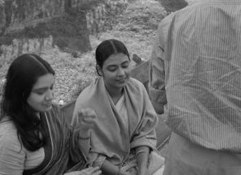 Screenshot 3 from The Cloud-Capped Star (Full Movie)