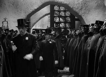 Screenshot 3 from The Devil Is a Woman (Full Movie)