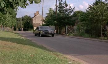 Screenshot 1 from The Discreet Charm of the Bourgeoisie (Full Movie)