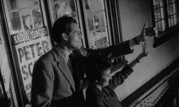 Screenshot 1 from The Entertainer (Full Movie)