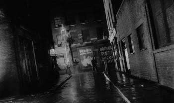 Screenshot 3 from The Entertainer (Full Movie)