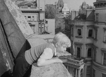Screenshot 2 from The Fallen Idol (Full Movie)