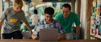 Screenshot 2 from The Inbetweeners 2 (Full Movie)