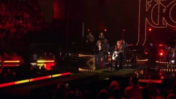 Screenshot 2 from The Judds: Love Is Alive - The Final Concert (Full Movie)