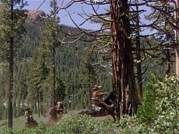 Screenshot 1 from The Kissing Bandit (Full Movie)