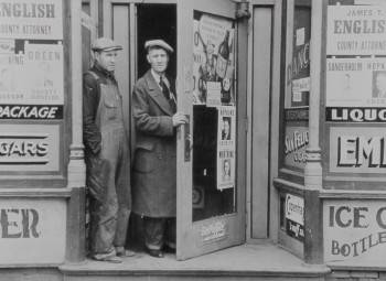 Screenshot 2 from The New Deal for Artists (Full Movie)