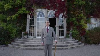 Screenshot 2 from The Reluctant Royal (Full Movie)