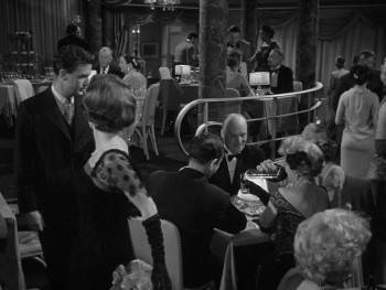 Screenshot 1 from The Scarface Mob (Full Movie)