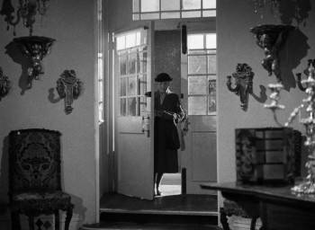 Screenshot 3 from The Shop at Sly Corner (Full Movie)