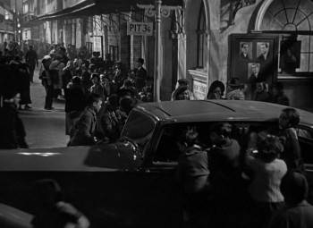 Screenshot 2 from The Sidewalks of London (Full Movie)