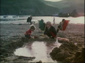 Screenshot 2 from The Supergrass (Full Movie)