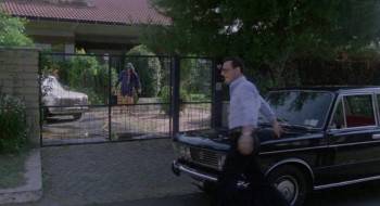 Screenshot 1 from The Swindle (Full Movie)