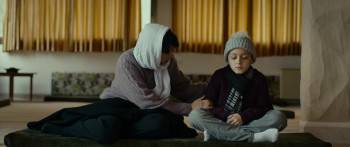Screenshot 2 from The Taste of Apples Is Red (Full Movie)