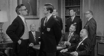 Screenshot 1 from The Three Stooges Go Around the World in a Daze (Full Movie)