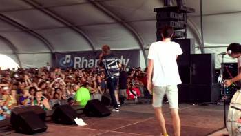 Screenshot 3 from The Vans Warped Tour 15th Anniversary Celebration (Full Movie)