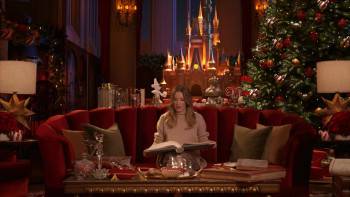 Screenshot 2 from The Wonderful World of Disney: Holiday Spectacular (Full Movie)