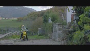 Screenshot 2 from Thi Mai, rumbo a Vietnam (Full Movie)